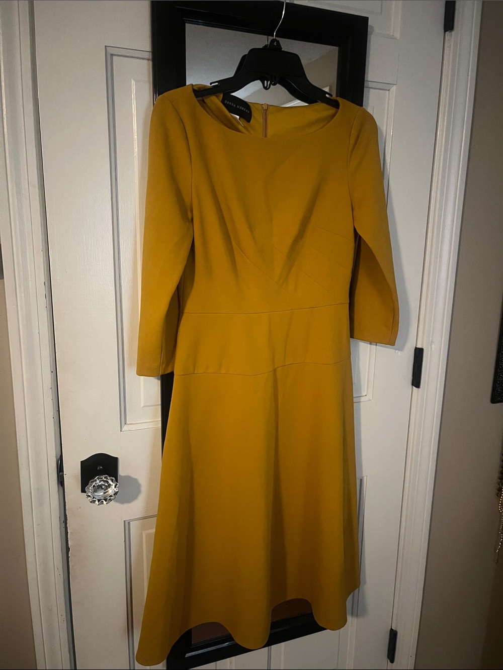 Donna Morgan Mustard Yellow 3/4 Sleeve Midi Dress Size 4
